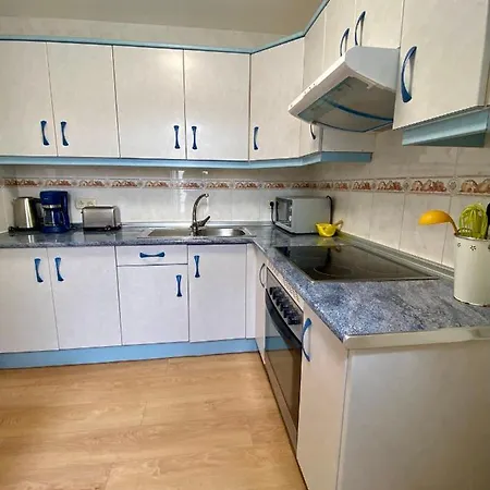 Apartamento Om Con Piscina Y Vistas Al Mar كوستا تاغيسي