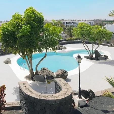 Apartamento Om Con Piscina Y Vistas Al Mar Διαμέρισμα Costa Teguise